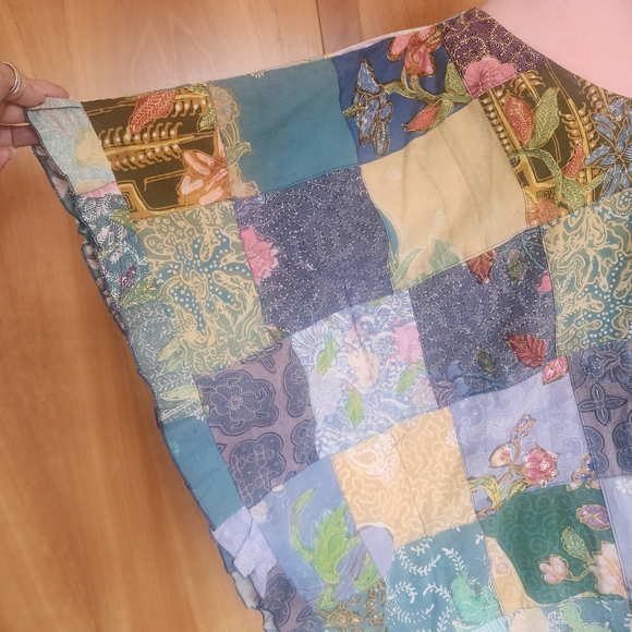 Ruffled Patchwork Poncho, Blue Story - Picture 4 of 9